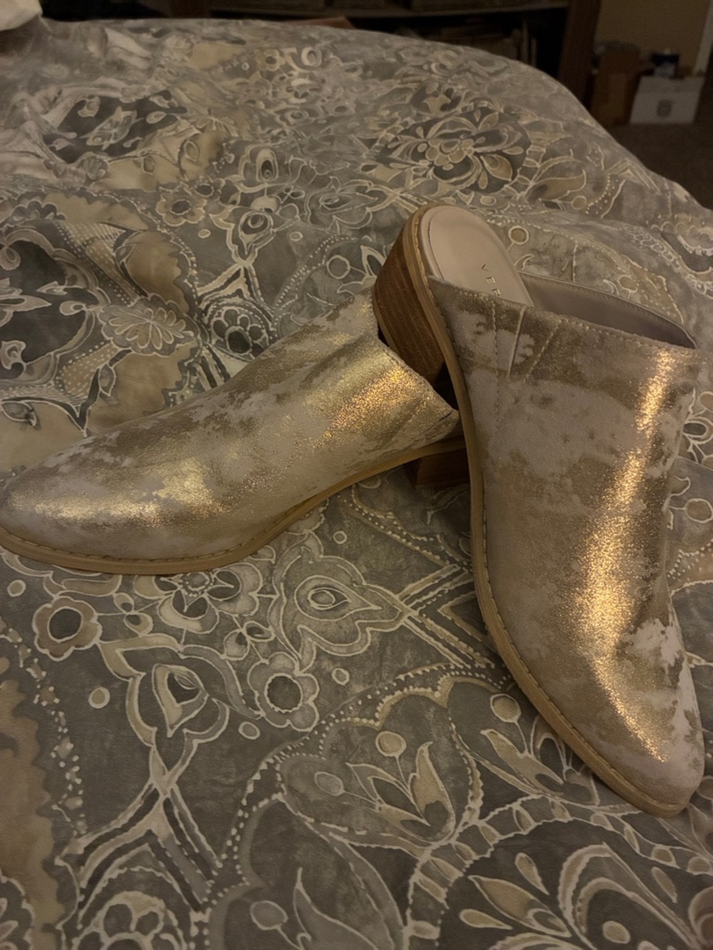 Very Volatile Metallic Gold Slip-On‎ Mules